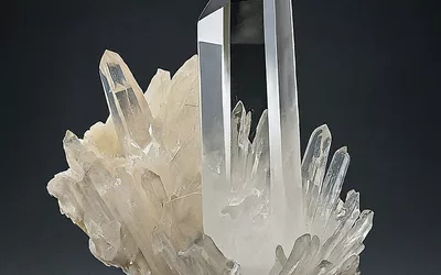Crystal-Quartz-1080x675.jpg