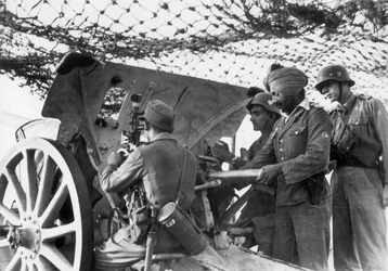 indian_nazi_3.jpg