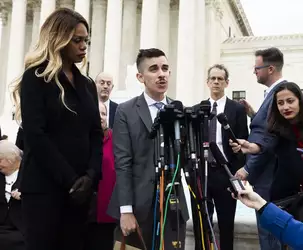 Gay-Workplace-Discrimination-Arguments-2019-67-767x633.jpg