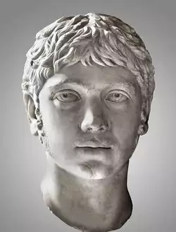 Portrait_bust_of_Emperor_Elagabalus_at_Musei_Capitolini-2194175392.jpg