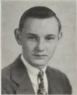 Dec's 1944 yearbook photo