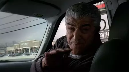 20220418182115-Phil-Leotardo-bye-bye.webp