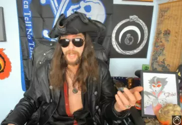 Captain edgelord of the SS Autism - Copy.png
