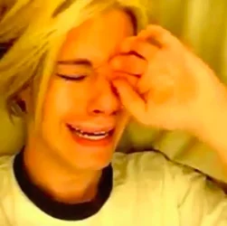 DJiC7wsUQAAJUOm.jpg