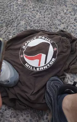 Athens 🇬🇷 Nationalists come across some Antifascists in the city after yesterday’s demonstrati...jpg