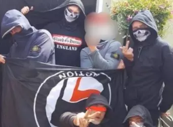 🇬🇧 Pie N Mash squad stolen flag 🏆.jpg