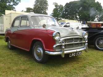 Morris_Oxford_series_III_1958_9062383004.jpg