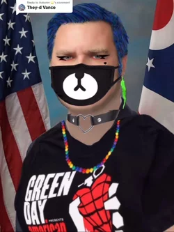 GlDwth6WQAA3OpV.jpeg