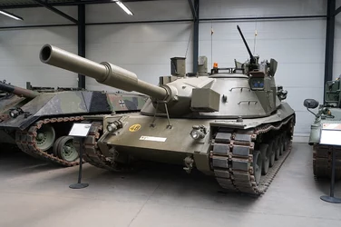 Kampfpanzer_70_(DPM).jpg