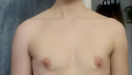 big-and-low-nip-v0-ud8re25akxne1.webp