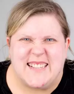 annagums.png