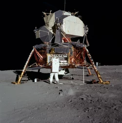space-Apollo_11_Lunar_Lander_-_5927_NASA.jpg