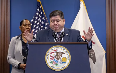 pritzker01.jpg