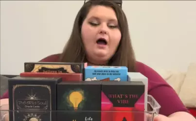 using her third eye to view the portal to uranus.png