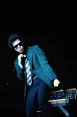 billy-joel-singing.jpg