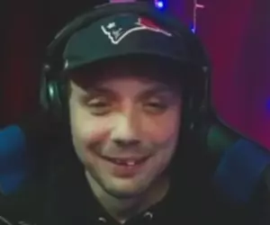 GnqAjKiawAATVZl.png