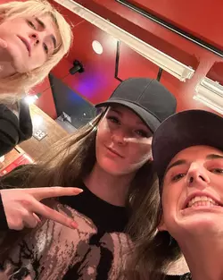 1743759000231.png 1743759000231.png