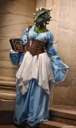 argonian-maid-cosplay-1.jpg