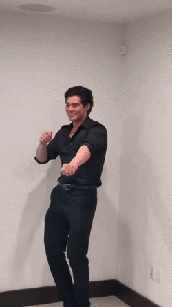 clav dance.gif