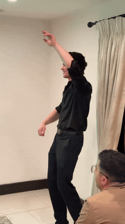 clav dancing 2.gif