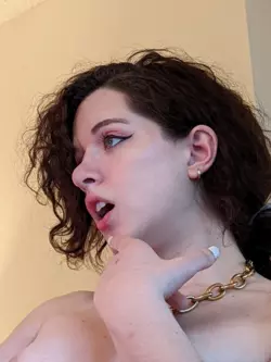 1743995489207.png