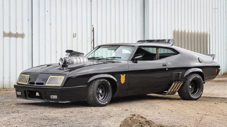 mad-max-interceptor-build-hero-2.jpg