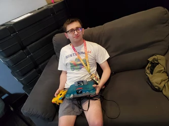 alex.jpg