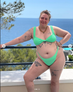 ldbikini2.webp