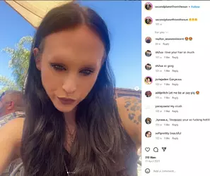 repuslivetroonlookatthatforeheadlol.webp