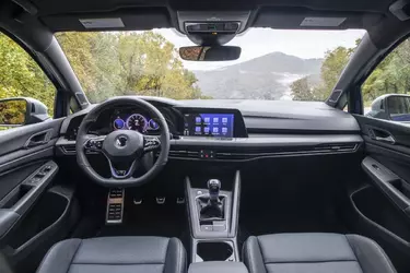 large-14756-2022golfr-2.webp