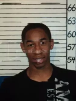 mugshot_lips_real_height.webp