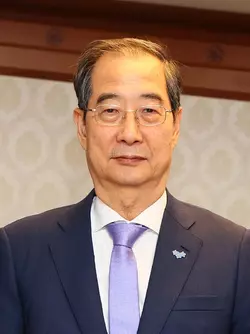 Prime_Minister_of_South_Korea_HAN_Duck-soo_20240516.webp