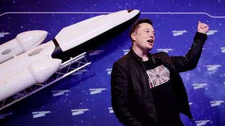 Elon Musk spacecraft.webp