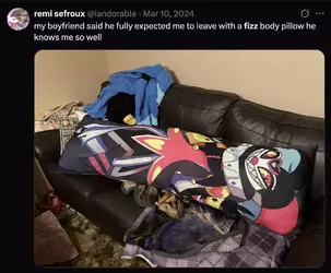 fizz bodypillow.webp