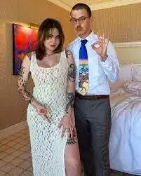 4251087-87c86871ebe252ec7509bbc6060fcc8e.webp
