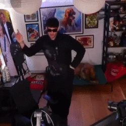 Hassan_dance_1.gif