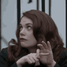 hand-sign-in-the-hole.gif