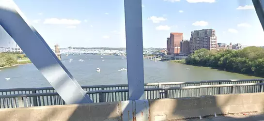 3J0gaxgRxQ.webp