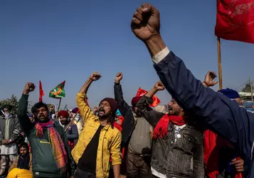 2020-11-27T152001Z_1_LYNXMPEGAQ0YB_RTROPTP_4_INDIA-FARMS-PROTESTS-1789436404.webp