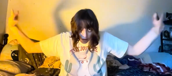 vee the ring ghost.webp
