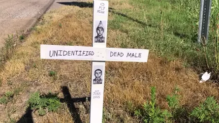 Memorial Cross John Doe 2015.webp