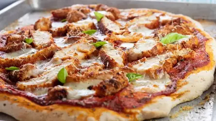 Chicken-Parmesan-Pizza-h-3107849149.webp Chicken-Parmesan-Pizza-h-3107849149.webp