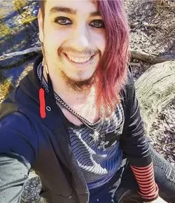 anyone-else-used-to-think-that-everyone-thought-being-male-v0-8olmg3na0d2f1.webp