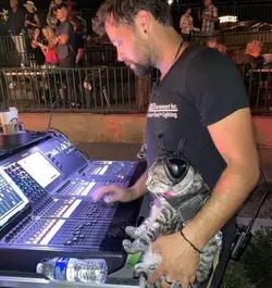 1748610141_da_31.webp