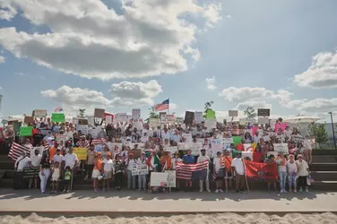 250613-omaha-ice-raid-omaha-protest-4-se-944p-6a0af3.webp