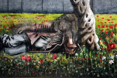 mural02.webp