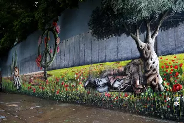 mural01.webp