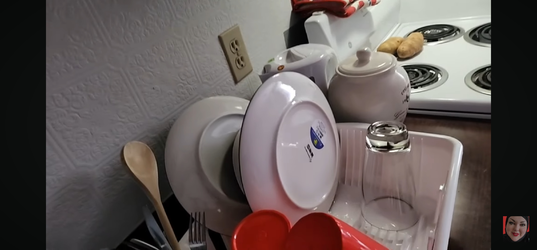 Screenshot_20250622_144135_YouTube.webp