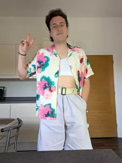 outfit-for-a-date-v0-flrab64t6j9f1.webp