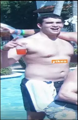 VY8uw6.webp